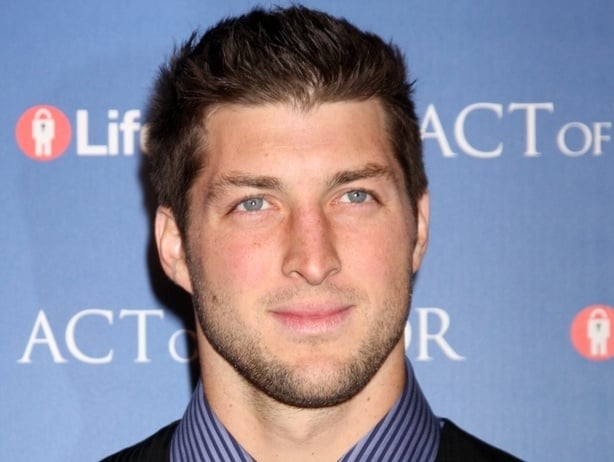 tim tebow eyes